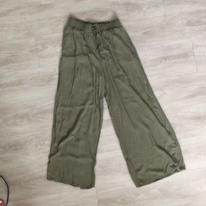 American Eagle Paper bag pants